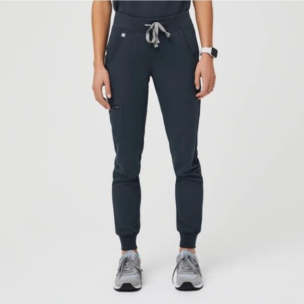 FIGS ZAMORA JOGGER SCRUB Black Size XSmall Petite